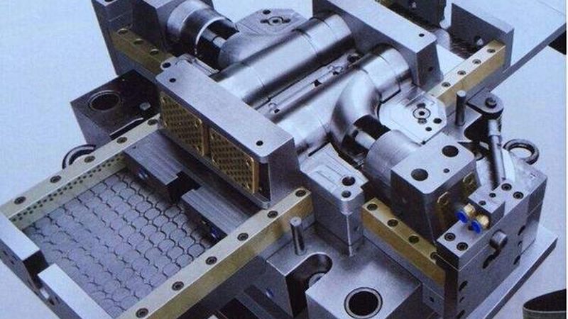 家电模具厂选择的关键要素解析**