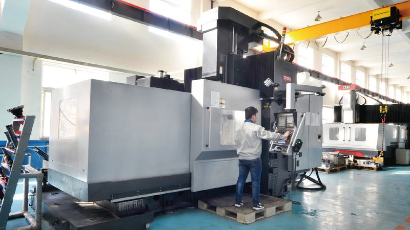 双色模具注塑毛边定制：揭秘其工艺与选型要点
